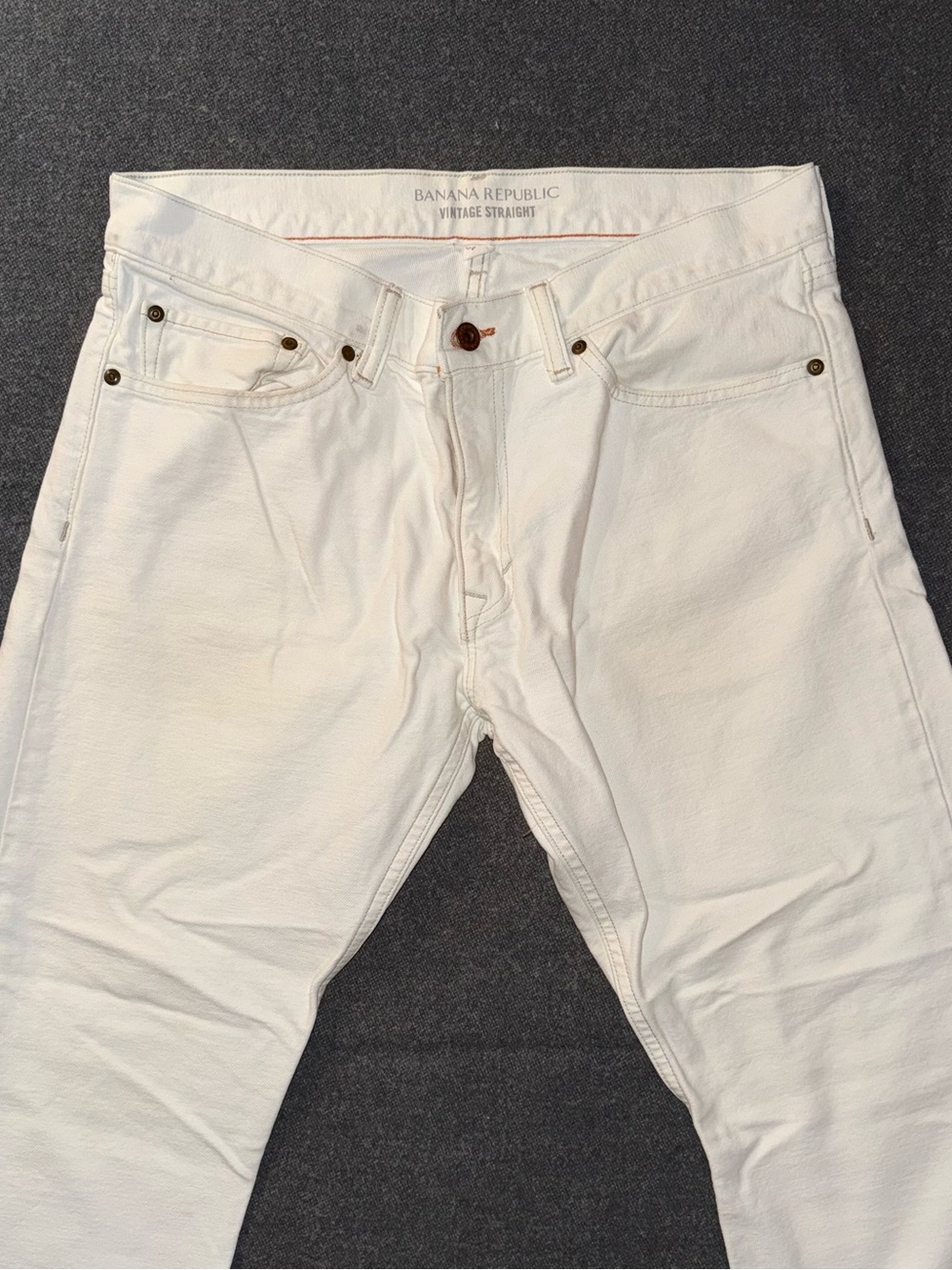 Banana Republic Men's Straight Jeans in Off-White